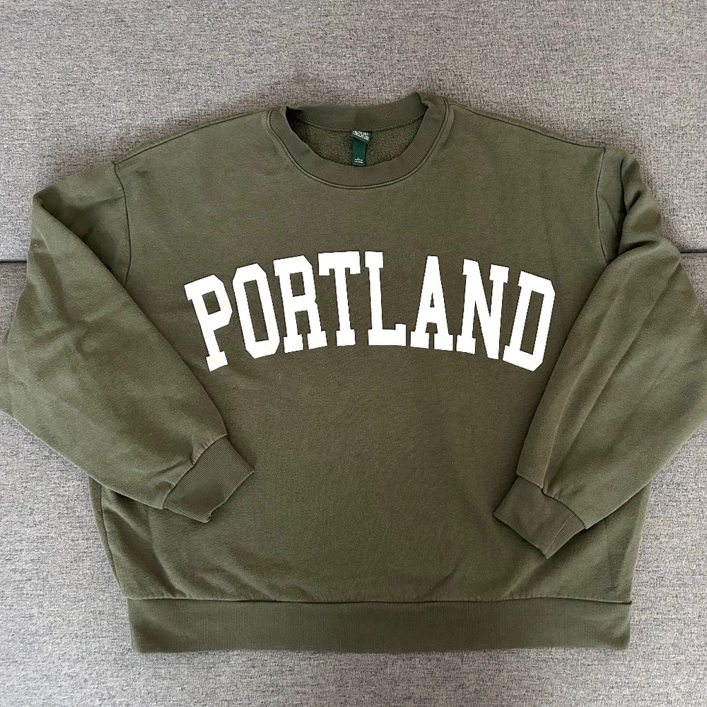 PORTLAND Olive Green Sweatshirt Wild Fable Sz Large Spellout